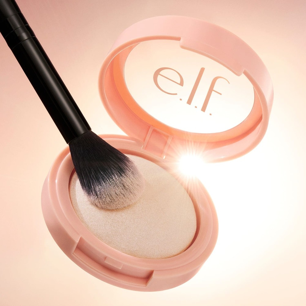 E.L.F. HIGH POINTS HIGHLIGHTER BRUSH (BROCHA AHUSADA PARA ILUMINADOR)